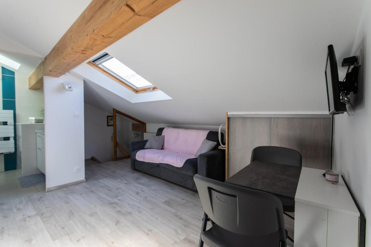 Le Coq Charmant Petit Studio En Centre Ville D'Embrun Zewnętrze zdjęcie